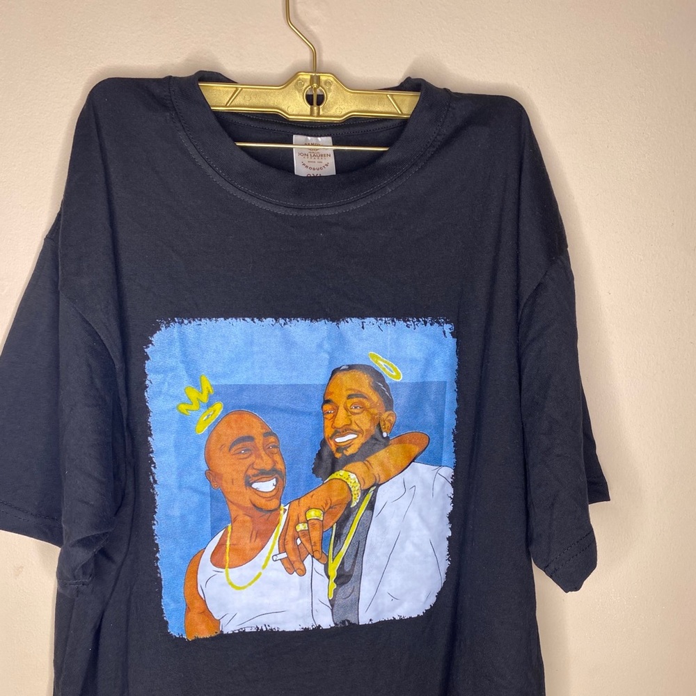 2 pac and Nipsey tee 🎶